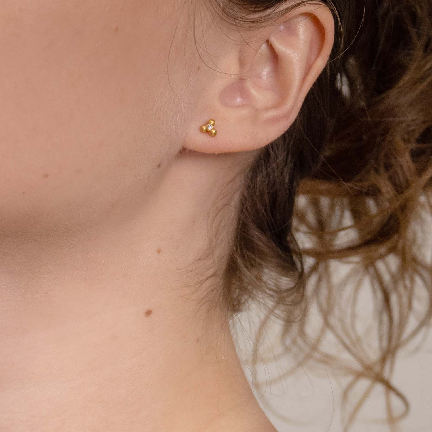 DETAIL208328